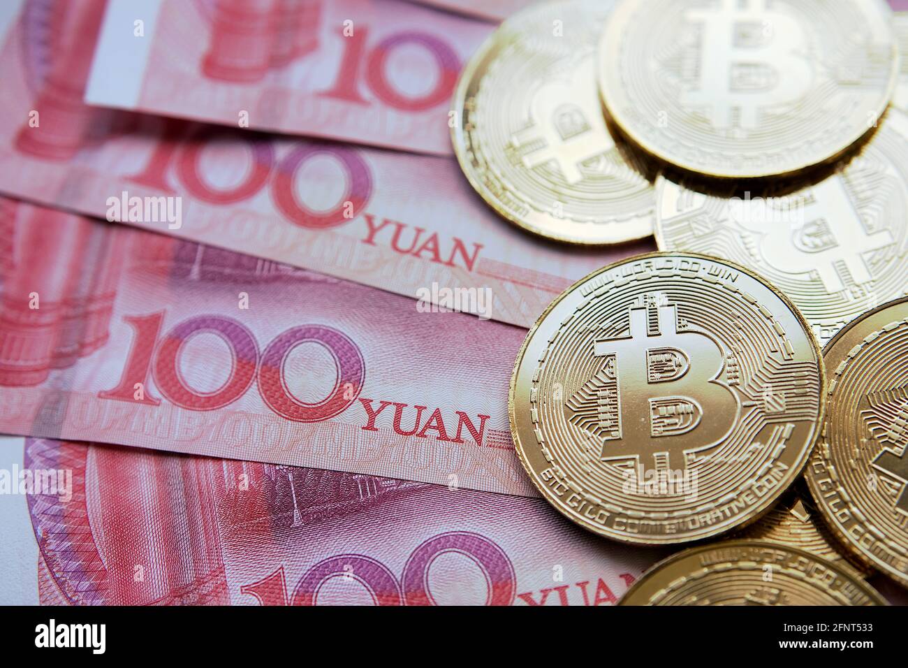 100 chinese yuan note hi-res stock photography and images - Page 3 - Alamy