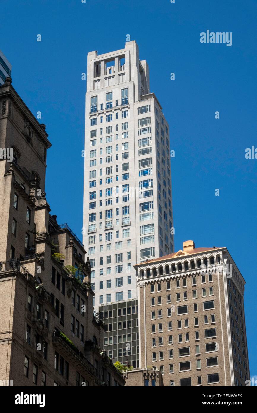 520 Park Avenue is a High Rise Cond Building in Lenox Hill, NYC, USA Stock Photo