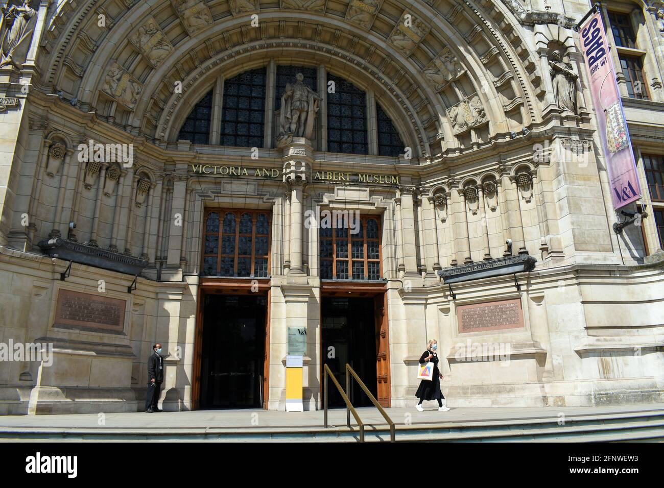 London, UK. 19th May, 2021. Victoria & Alber Museum re-opens after lockdown. Credit: JOHNNY ARMSTEAD/Alamy Live News Stock Photo