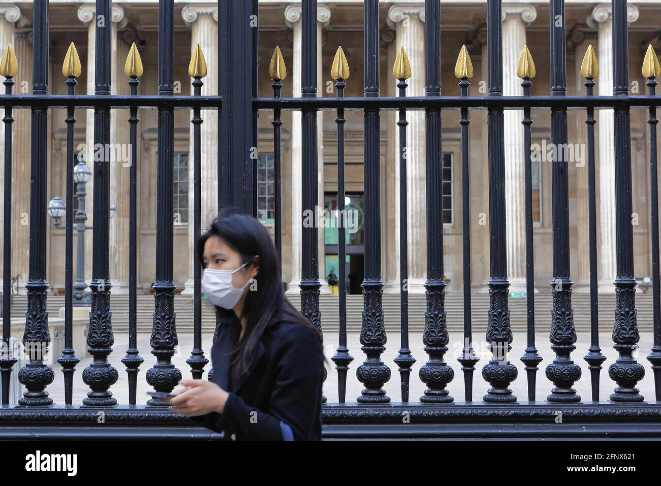 British Museum (London): Members of the public enter the British Museum after a three month lockdown that was due to the worldwide covid disease. Stock Photo