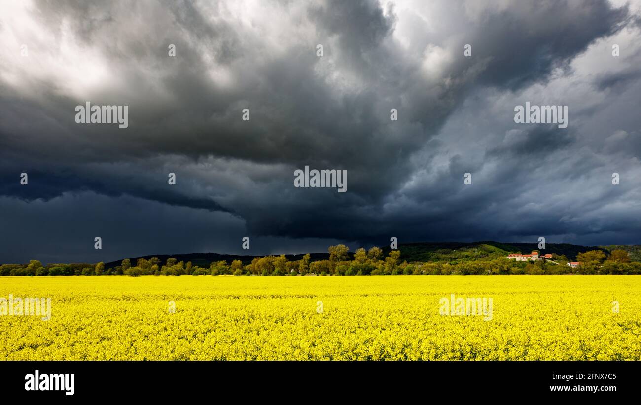 The Creuzburg castle in Thuringia in a thunderstorm Stock Photo - Alamy