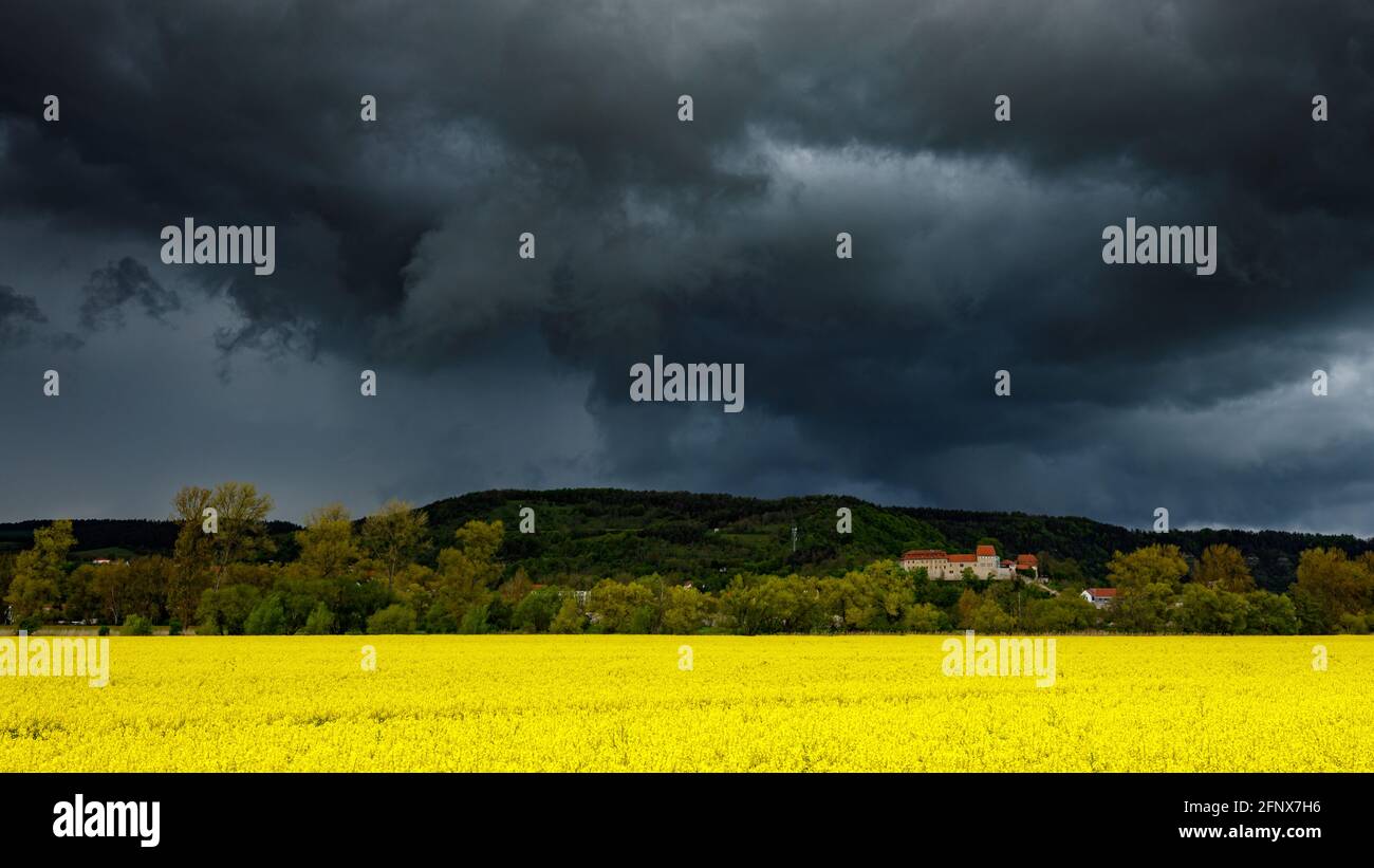 The Creuzburg castle in Thuringia in a thunderstorm Stock Photo - Alamy