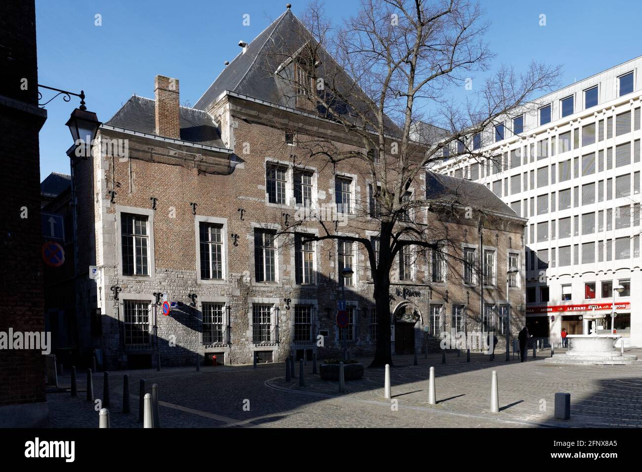 Le Fiacre, Maison Baar-Lecharlier, Place Saint-Denis Liège, Belgique, Stock Photo