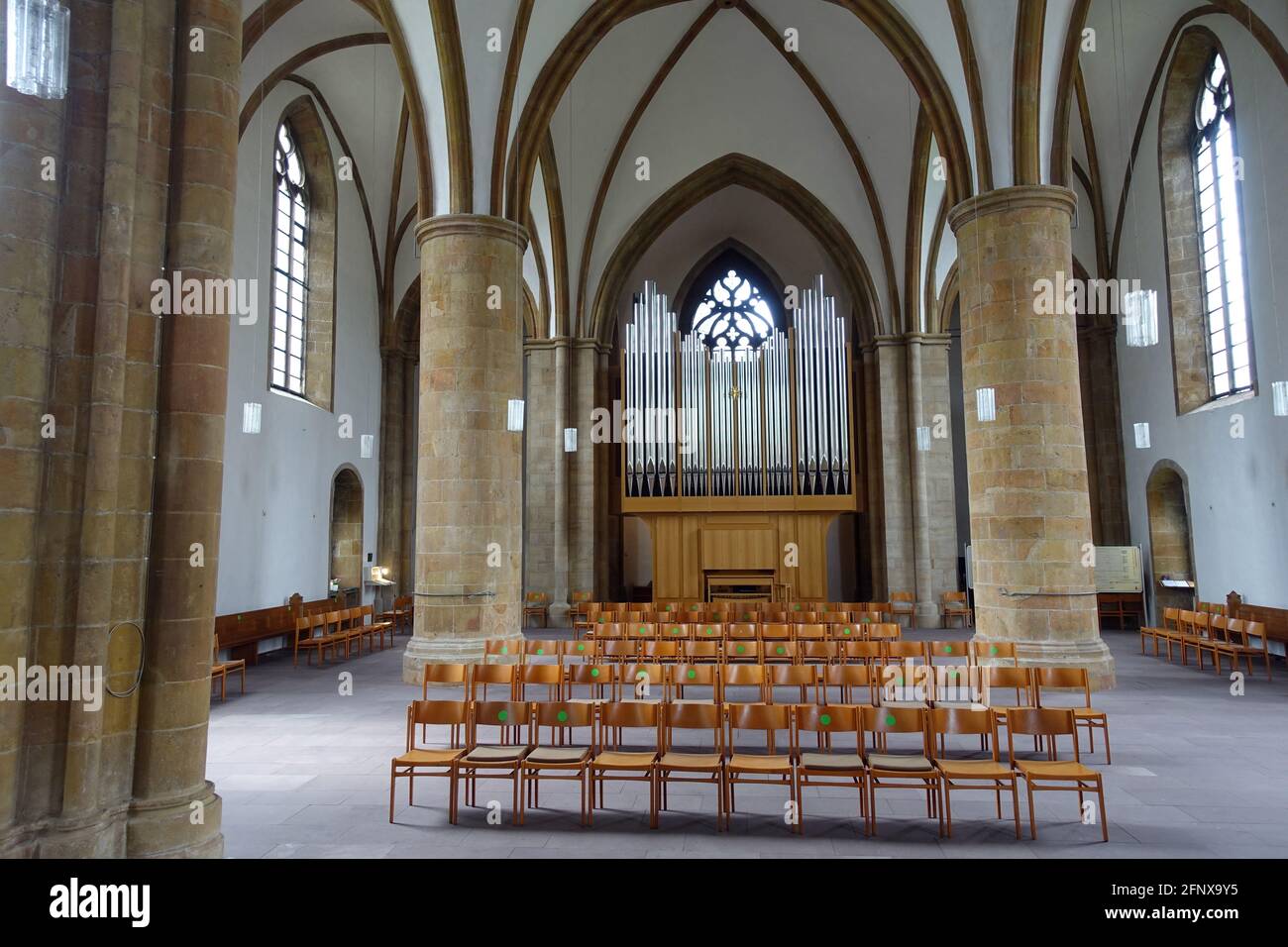 evangelische Neustädter Marienkirche aus dem 15. Jahrhundert - neue Orgel, Bielefeld, Nordrhein-Westfalen, Deutschland Stock Photo