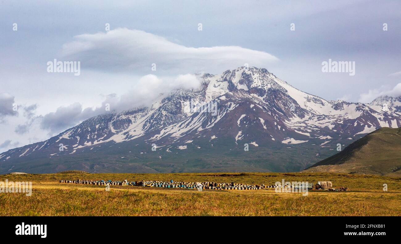 Sabalan Iran mountains hi-res stock photography and images - Alamy