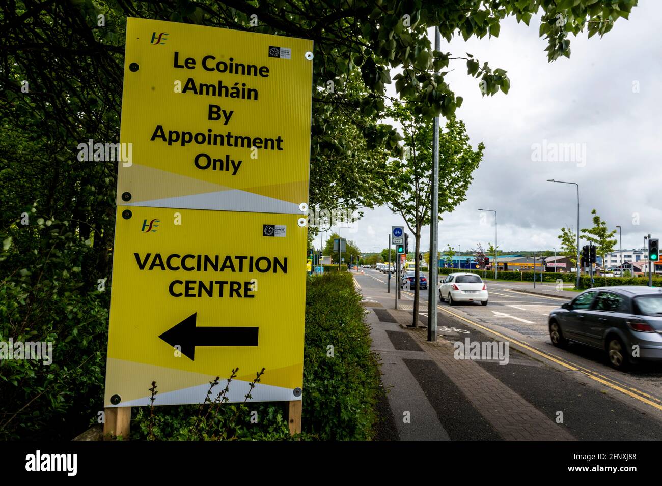 Letterkenny, County Donegal, Ireland. 19th May 2021. People arrive  to be vaccinated against the Covid, Coronavirus, Covid-19 virus at a vaccination centre set uop in the Letterkenny Institute of Technology (CVC). People are receiving the Moderna Vaccine. Stock Photo