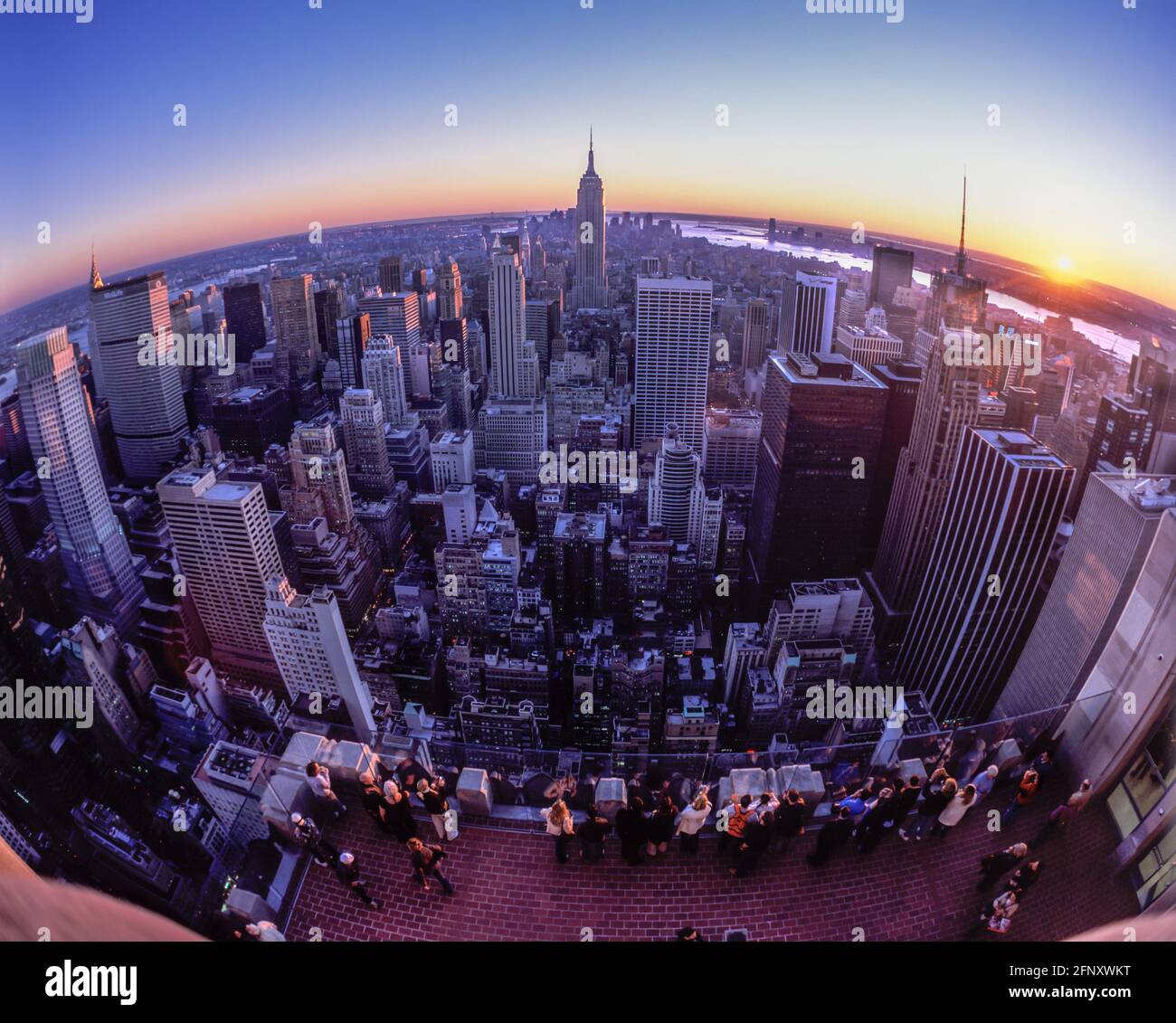 2005 HISTORICAL EMPIRE STATE BUILDING MIDTOWN SKYLINE MANHATTAN NEW ...