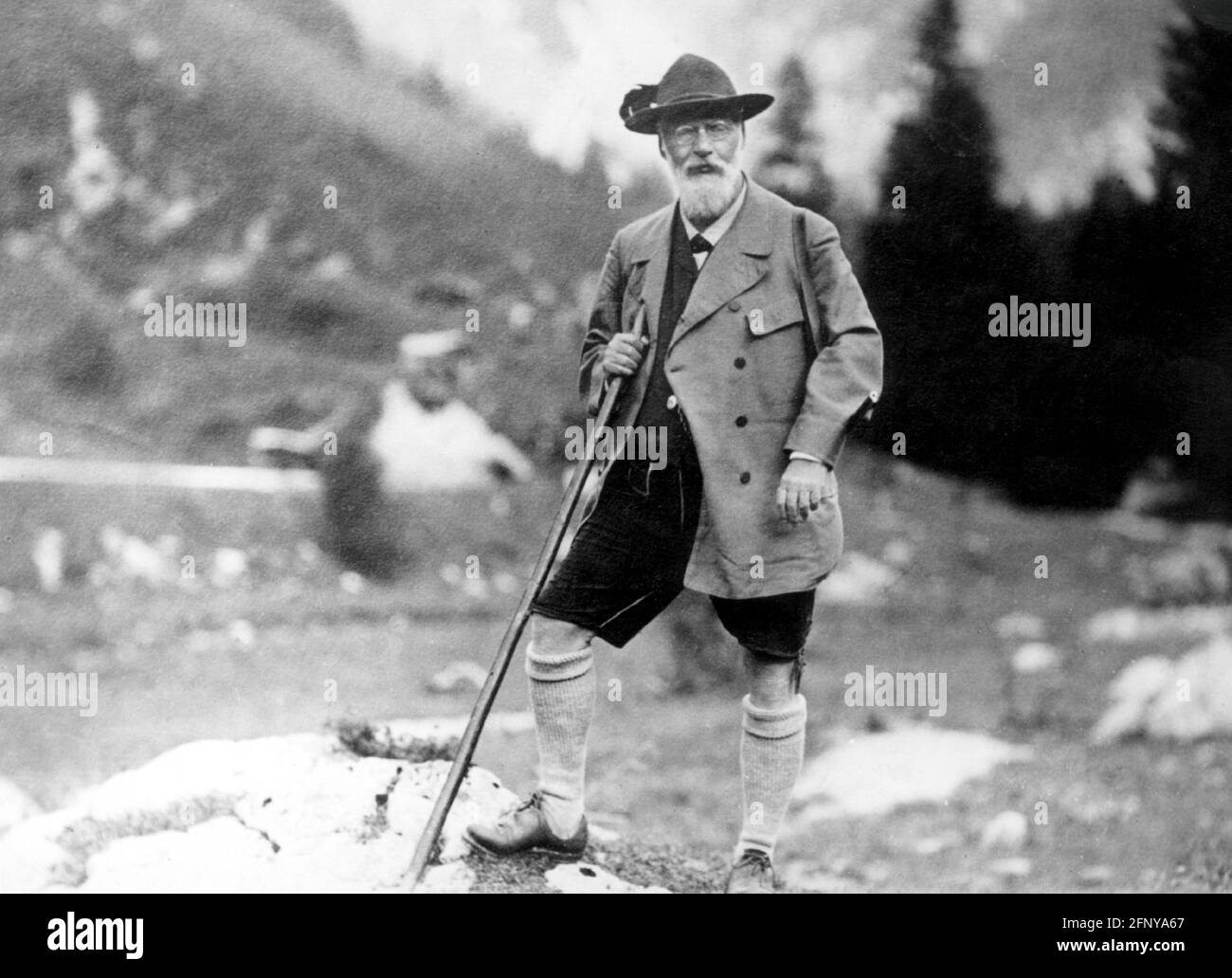 Louis III., 7.1.1845 - 18.10.1921, King of Bavaria 5.11.1913 - 8.11.1918, hunting in the Alps, 1910, ADDITIONAL-RIGHTS-CLEARANCE-INFO-NOT-AVAILABLE Stock Photo