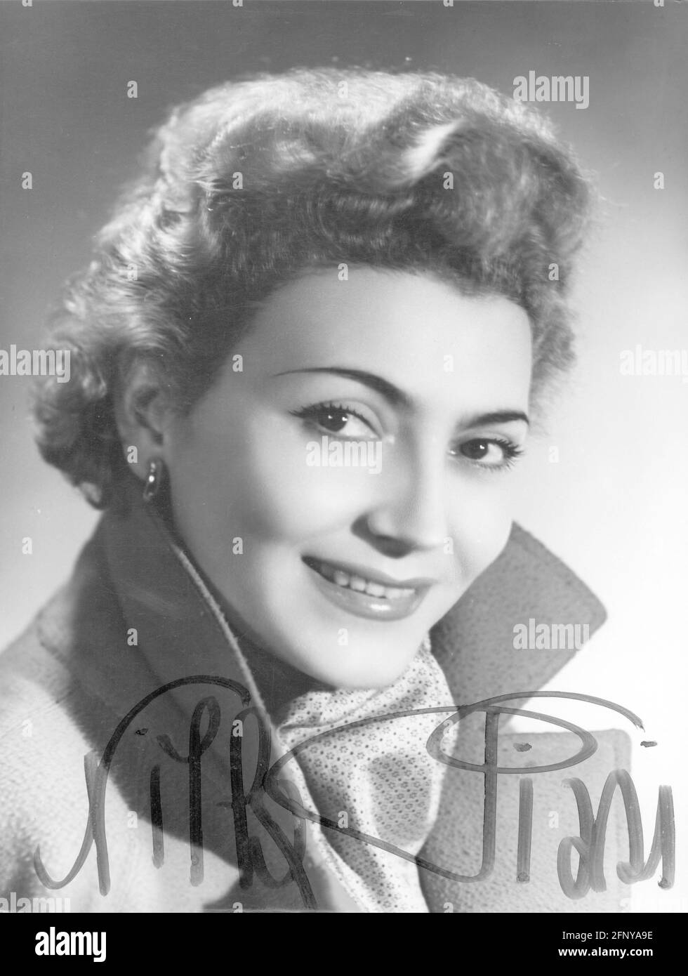 Pizzi, Nilla, 16.4.1919 - 12.3.2011, Italian singer, portrait, 1950s, ADDITIONAL-RIGHTS-CLEARANCE-INFO-NOT-AVAILABLE Stock Photo