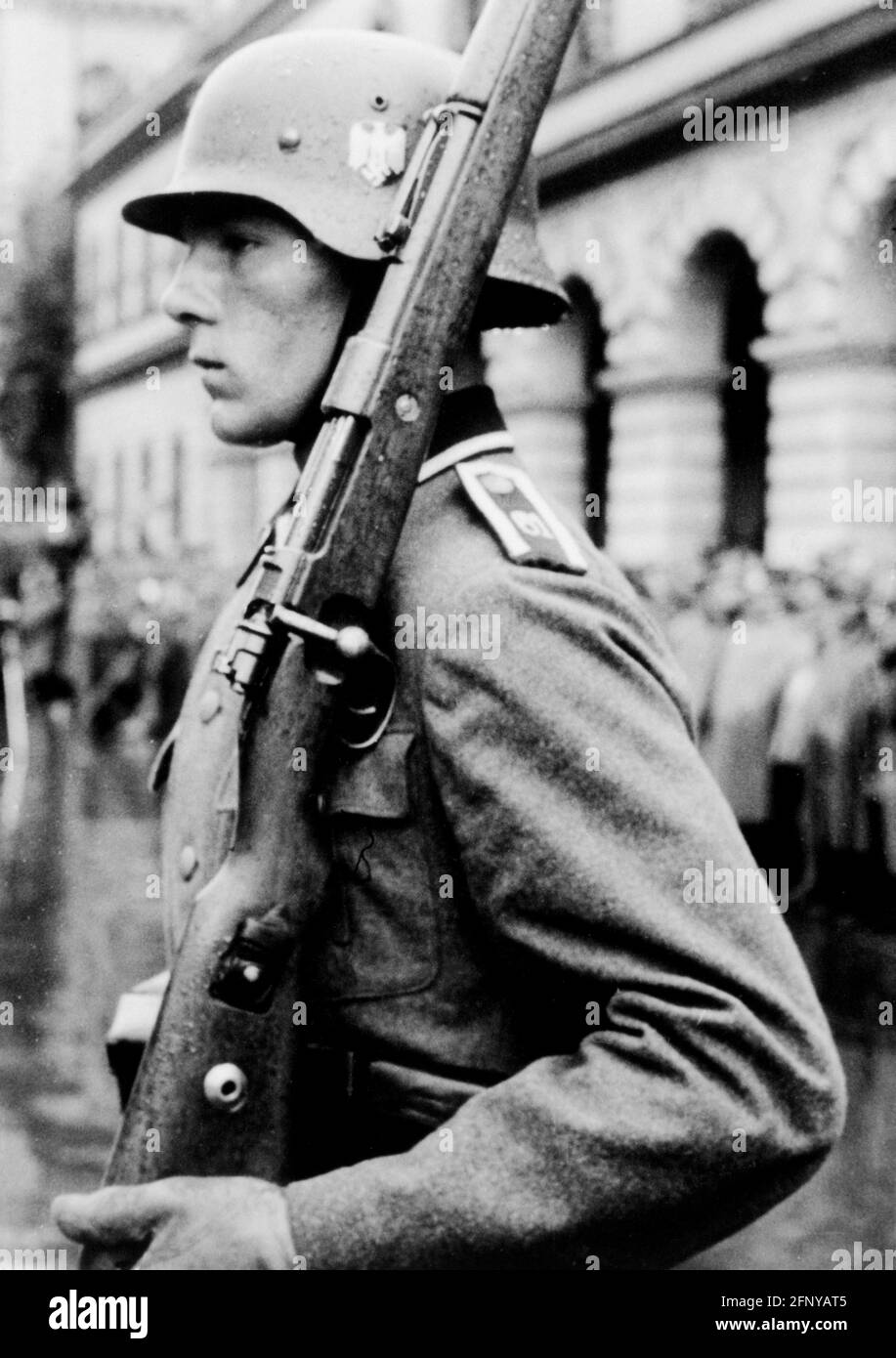events, Second World War / WWII, Germany, victory celebration after the Battle of France, parade of the Wehrmacht in Munich, EDITORIAL-USE-ONLY Stock Photo