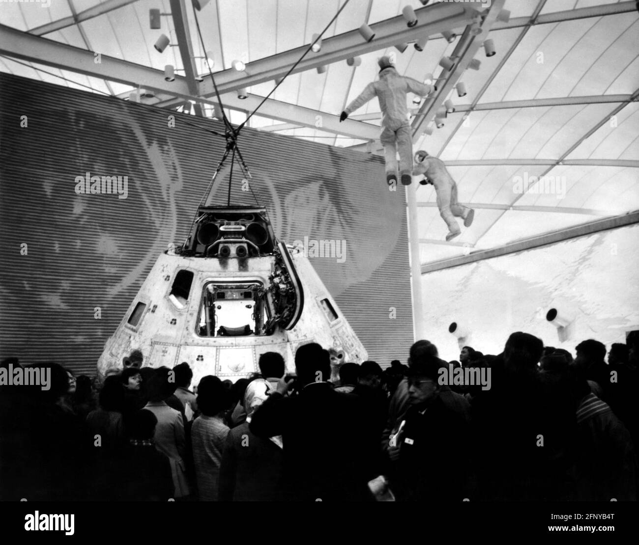 1970s astronauts hi-res stock photography and images - Alamy