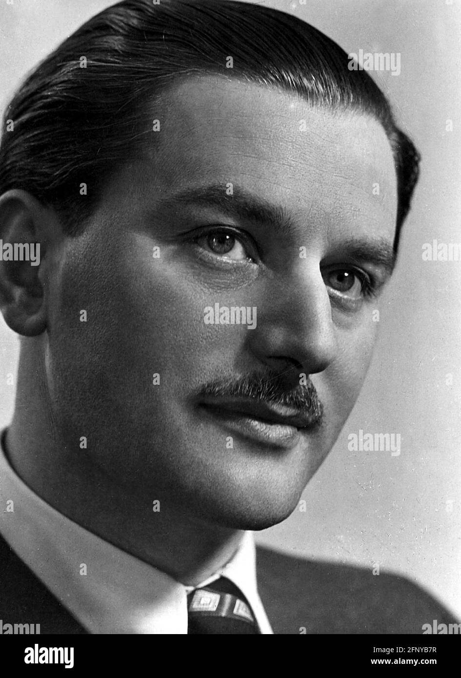 Walbrook, Anton (born Adolf Anton Wohlbrueck), 19.11.1896 - 9.8.1967, Austrian actor, studio portrait, ADDITIONAL-RIGHTS-CLEARANCE-INFO-NOT-AVAILABLE Stock Photo
