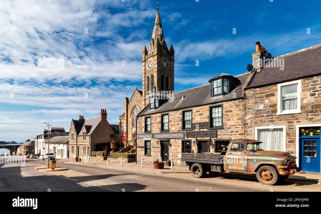 CULLEN TOWN MORAY SCOTLAND OLD RUSTY VINTAGE TRUCK OUTSIDE THE CULLEN