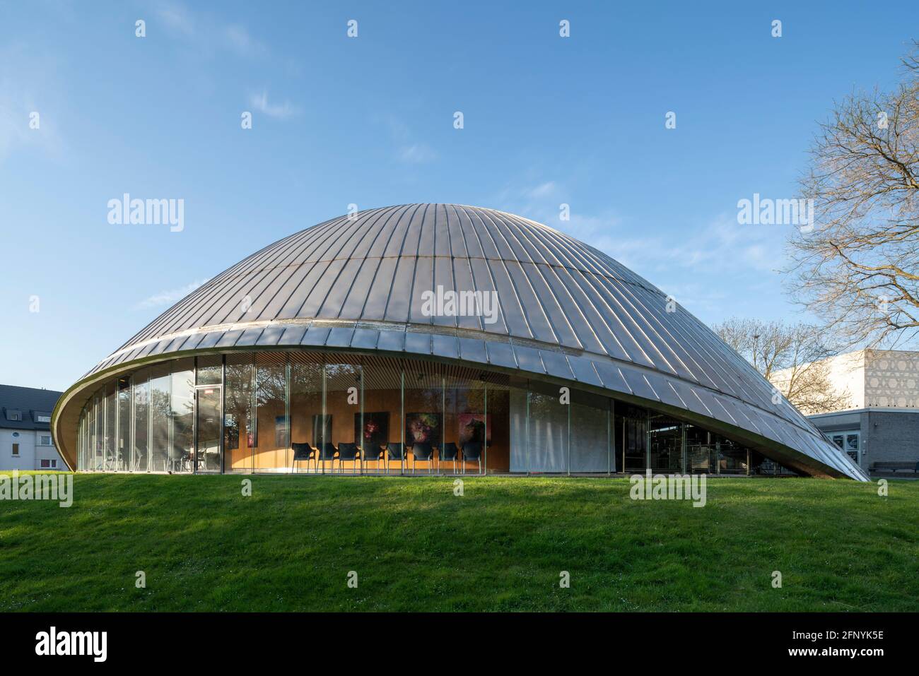 Bochum, Zeiss-Planetarium, nach einem Entwurf des städtischen Baurats Karl Heinz Schwarz errichtete Planetariumsgebäude wurde 1964 eröffnet. Stock Photo