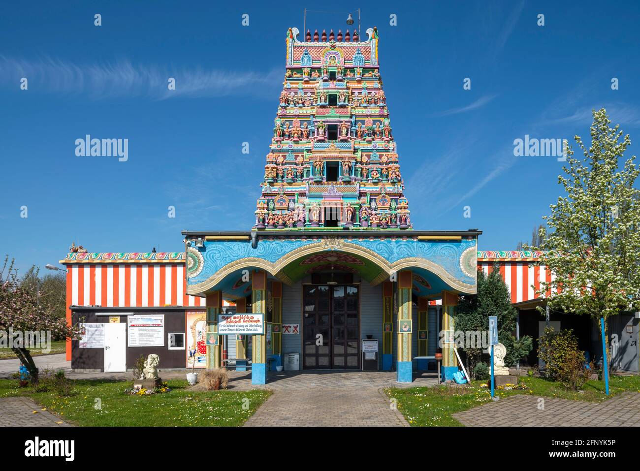Hamm, Sri-Kamadchi-Ampal-Tempel, Hindu-Tempel, 202 erbaut, aderzweitgrößte hinduistische Tempel Europas Stock Photo