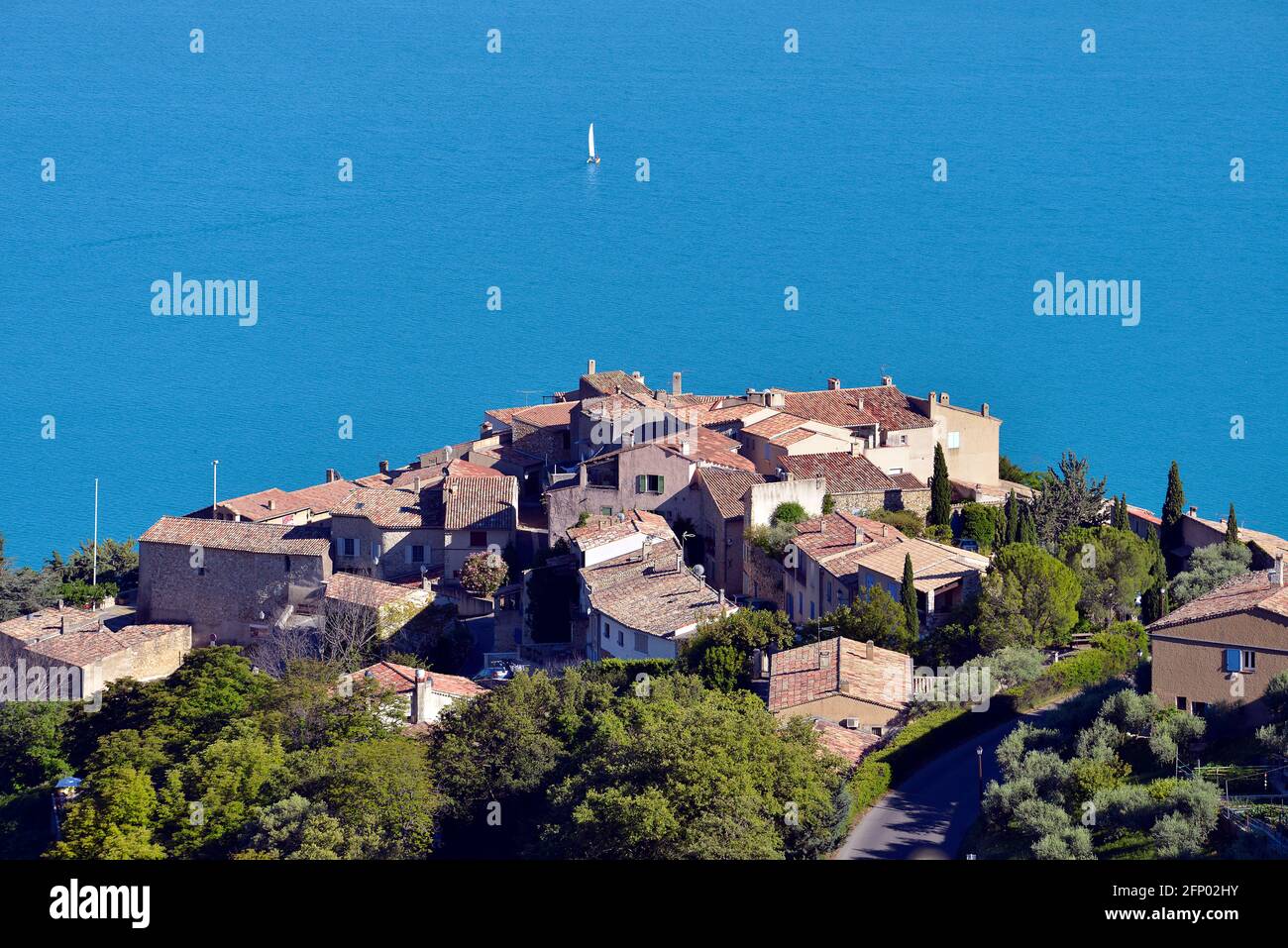 Village of Sainte-Croix-du-Verdon and its lake in the Alpes-de-Haute-Provence department in southeastern France. Stock Photo