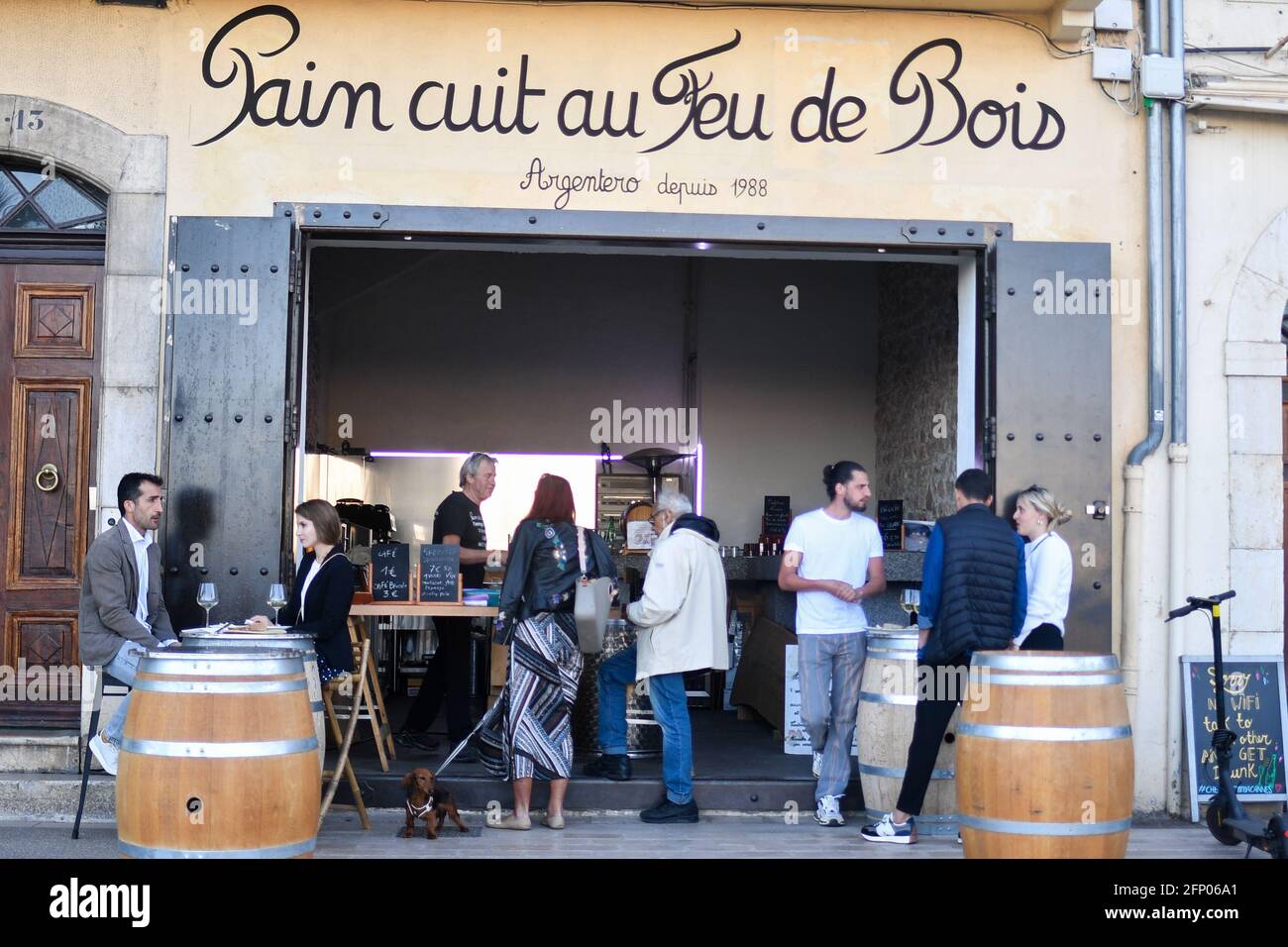 Protocole covid 19 hires stock photography and images Alamy