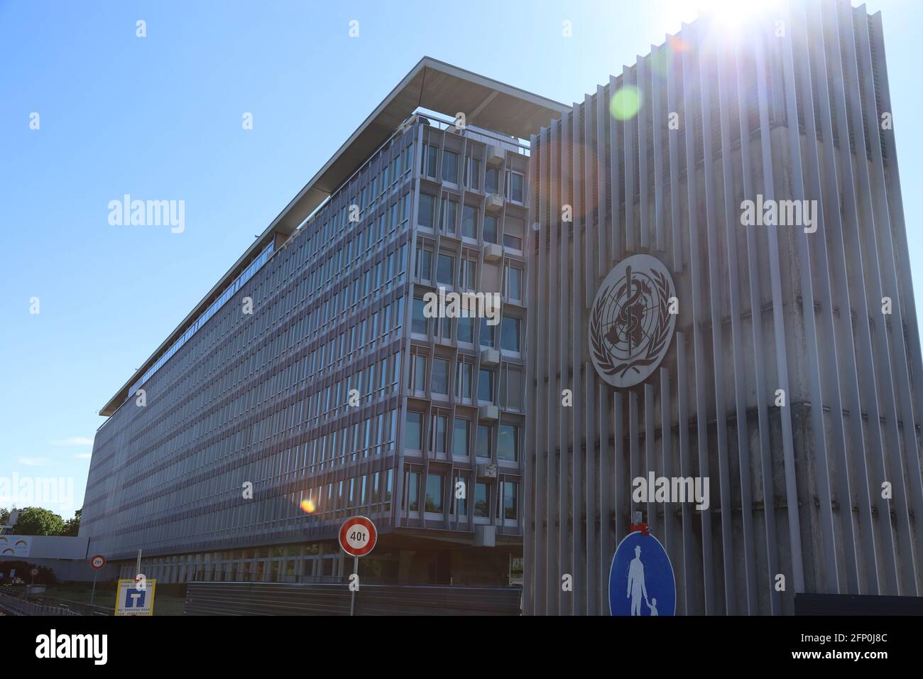 World health organization who headquarters hi-res stock photography and ...