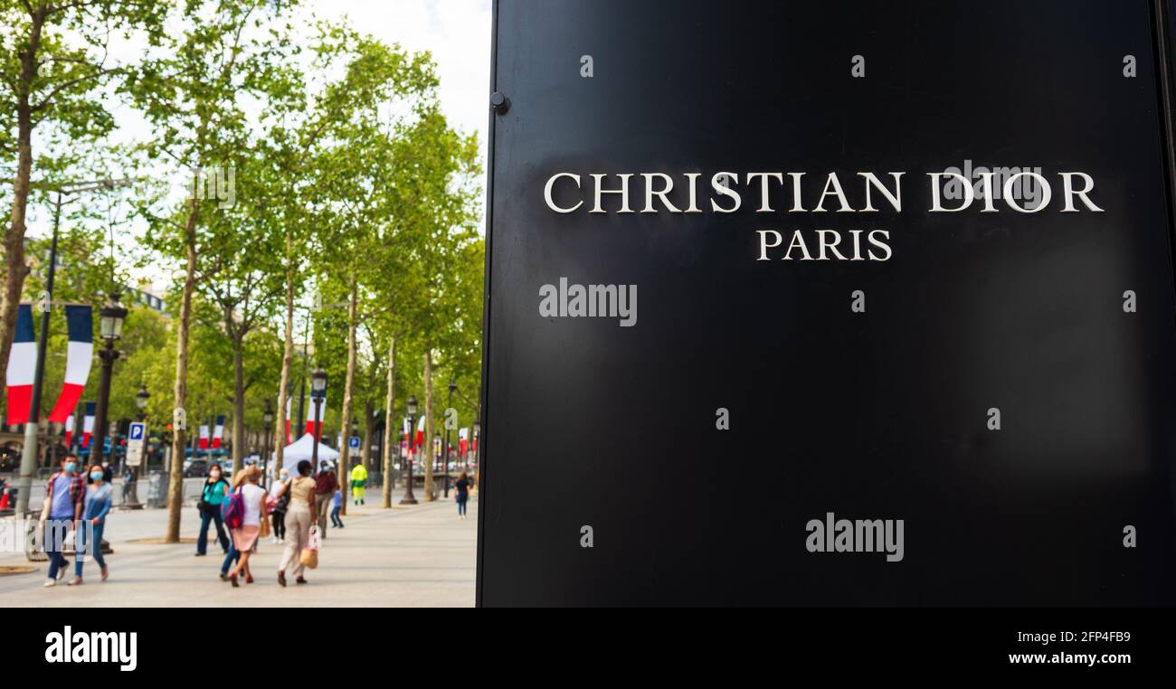 The Other Paris Wrap: Dior on the Champs-Elysées – France