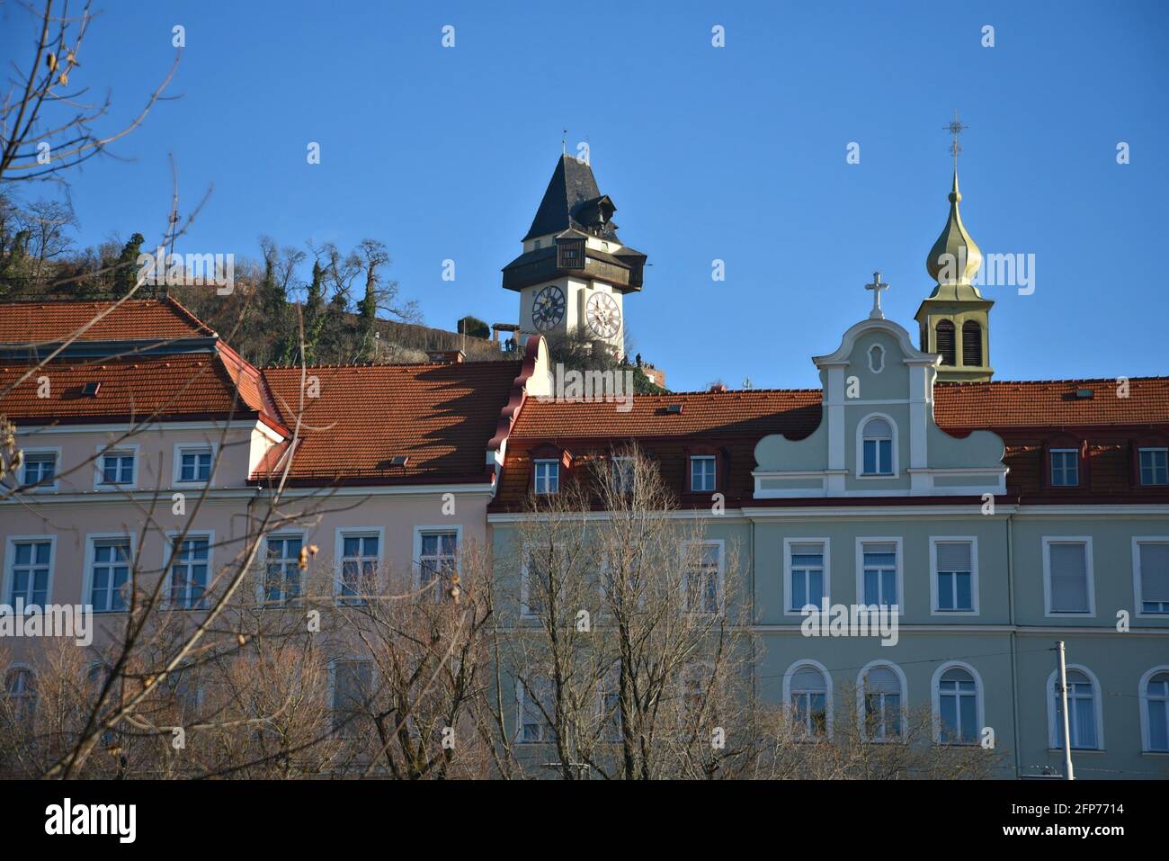 Scenic view of Baroque style buildings on Kaiser-Franz-Josef Kai and ...