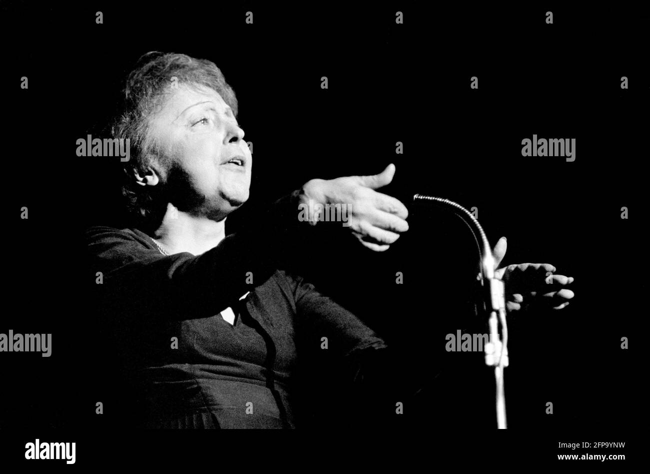 Edith Piaf 1963 Hi-res Stock Photography And Images - Alamy