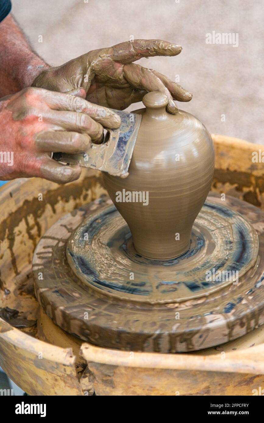 Creating pottery and ceramics at famous Thrapsano pottery village