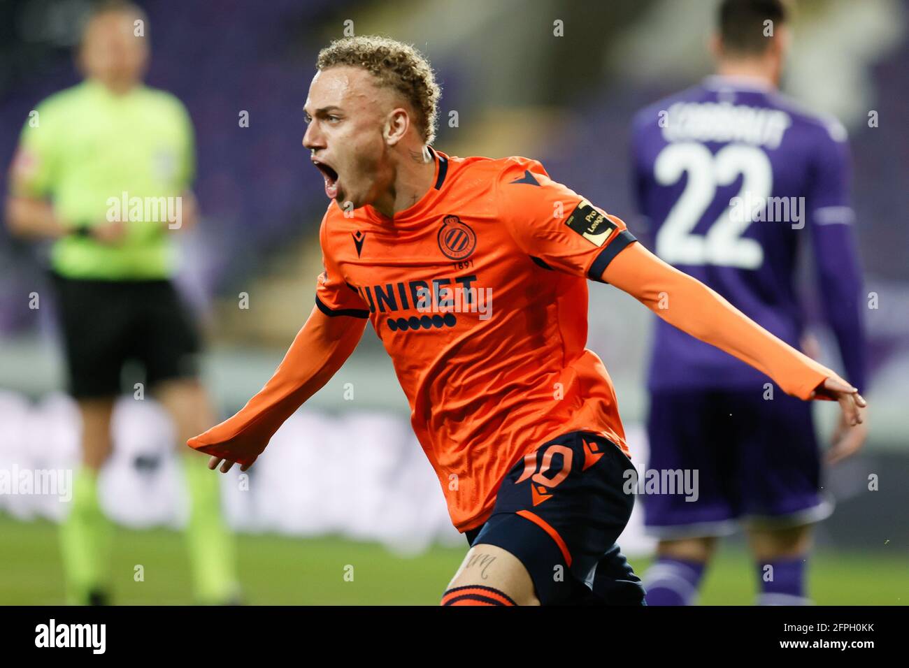 Club's Noa Lang celebrates after scoring the 1-3 goal during a soccer match  between RSC Anderlecht and Club Brugge KV, Thursday 20 May 2021 in Anderle  Stock Photo - Alamy