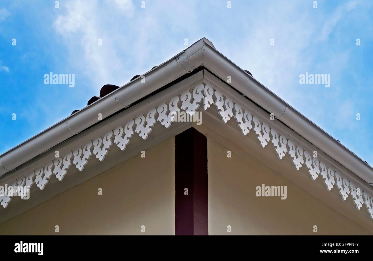 Roof Eaves Design