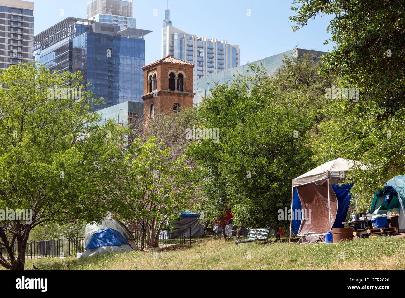 Homeless shelters hi-res stock photography and images - Alamy