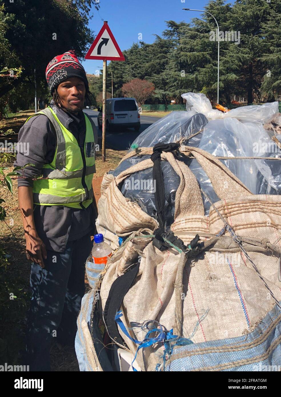 Garbage pickers collect recyclable hires stock photography and images