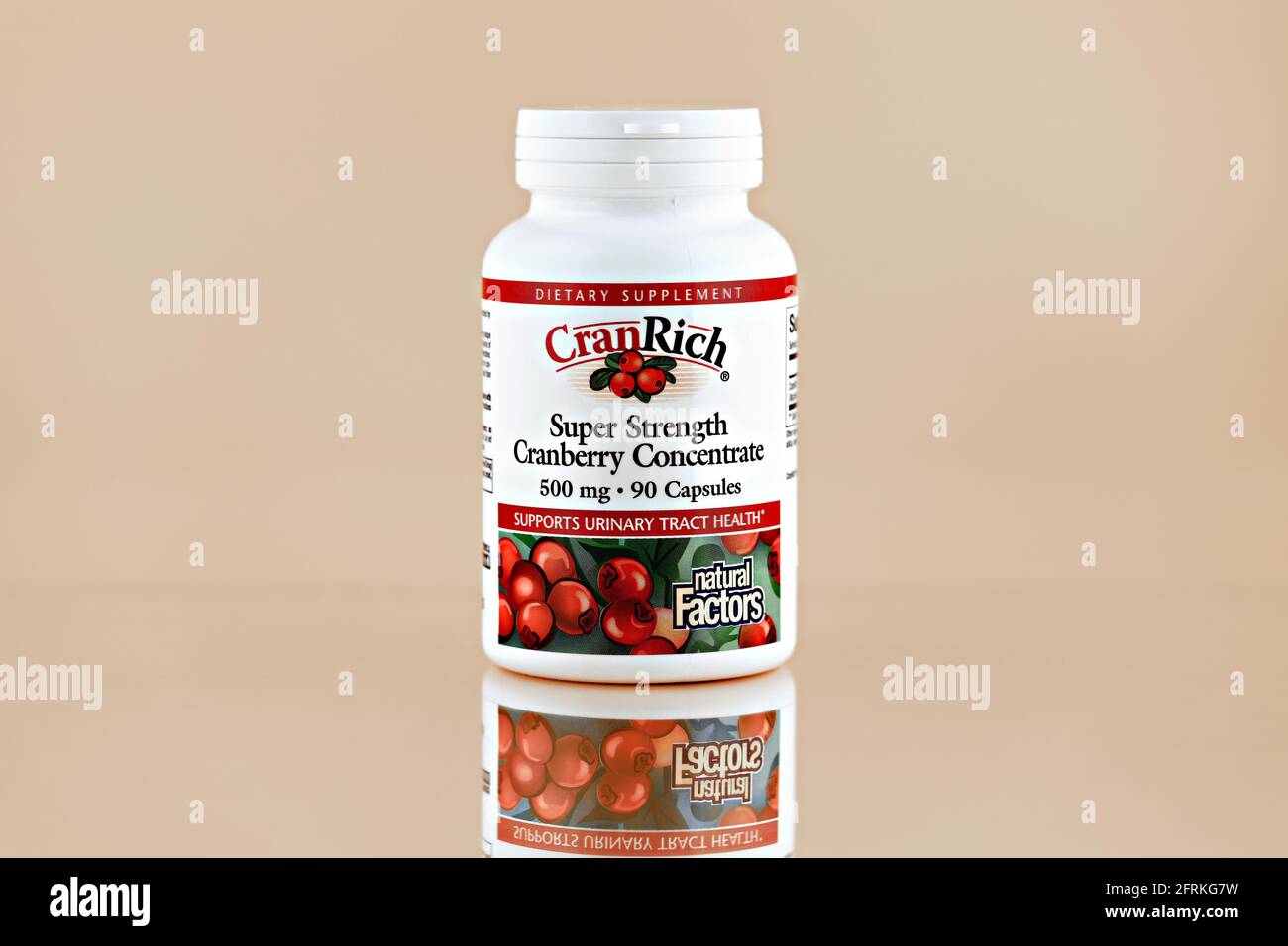 Cranberry capsules hires stock photography and images Alamy