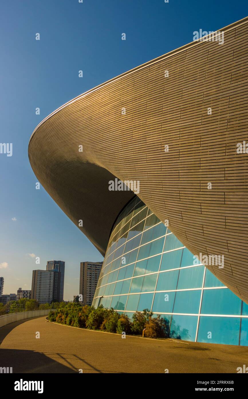 Roof line of the London Aquatics centre, Stratford. Designed by Zaha Hadid Stock Photo