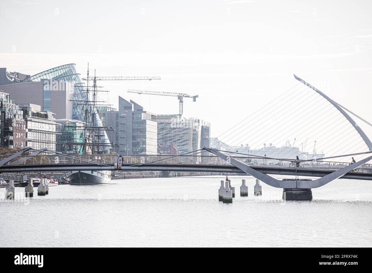 Samuel Beckett Bridge over the river Liffey, Dublin, Ireland Stock ...