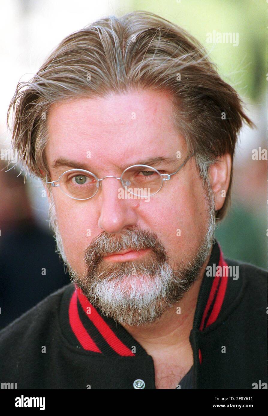 The simpsons cartoon hi-res stock photography and images - Alamy