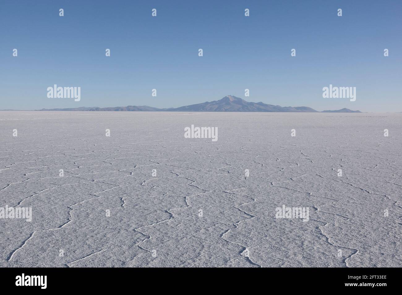 The enormous Salar de Uyuni salt-flats, Bolivia Stock Photo