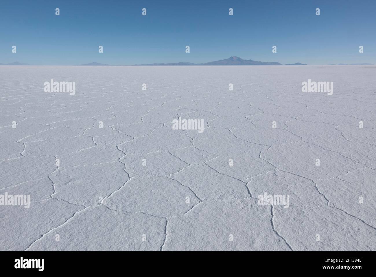 The enormous Salar de Uyuni salt-flats, Bolivia Stock Photo