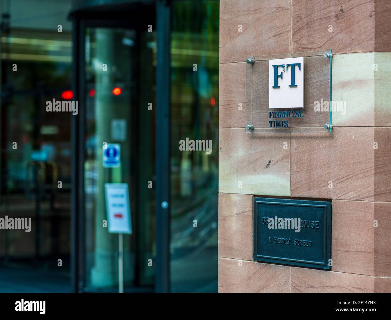 FT London HQ Financial Times Headquarters at Bracken House in the City of London Financial District. The FT returned to its historic home in 2019. Stock Photo