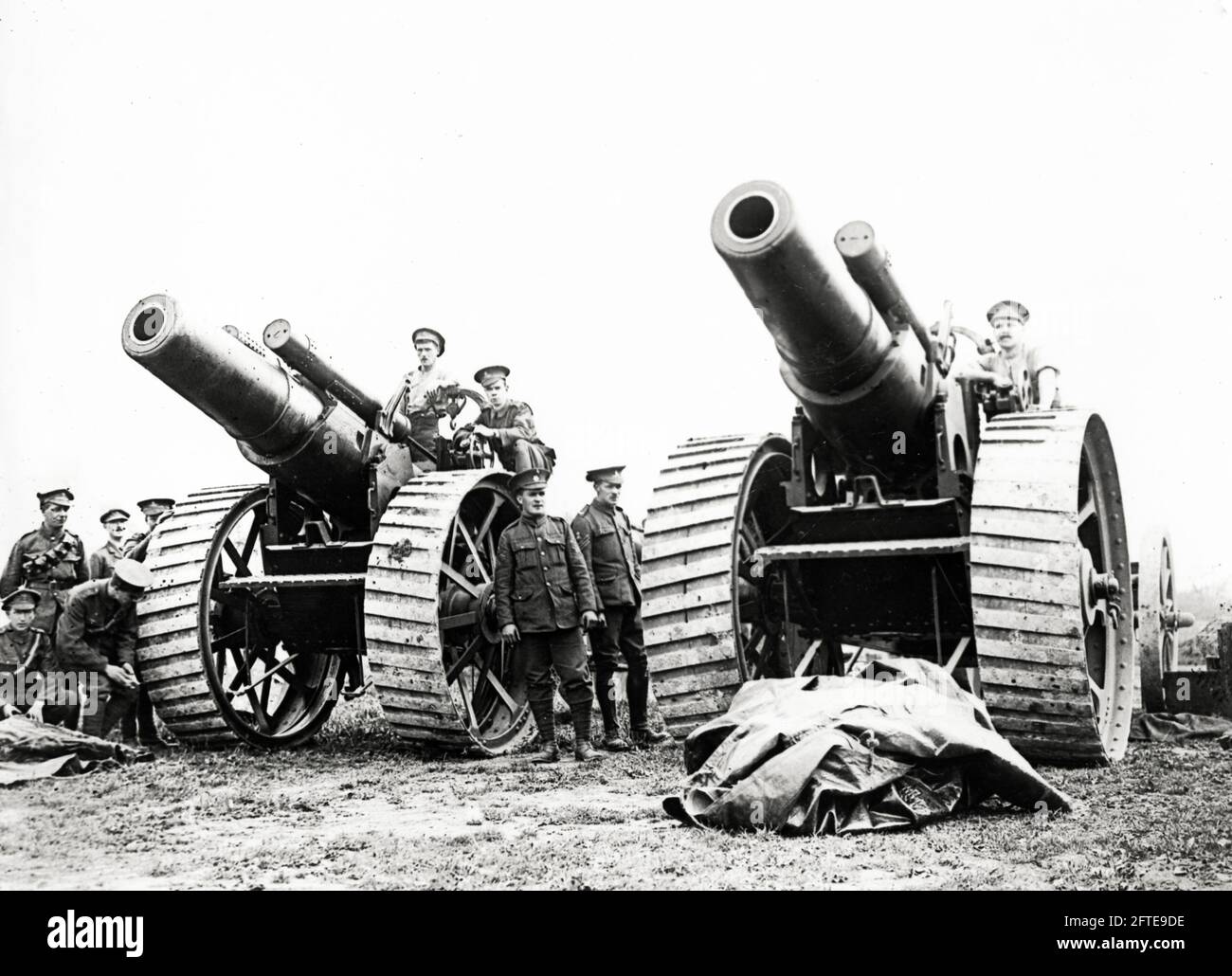 World War One, WWI, Western Front - Two gigantic guns used on German troops, France, artillery. Stock Photo