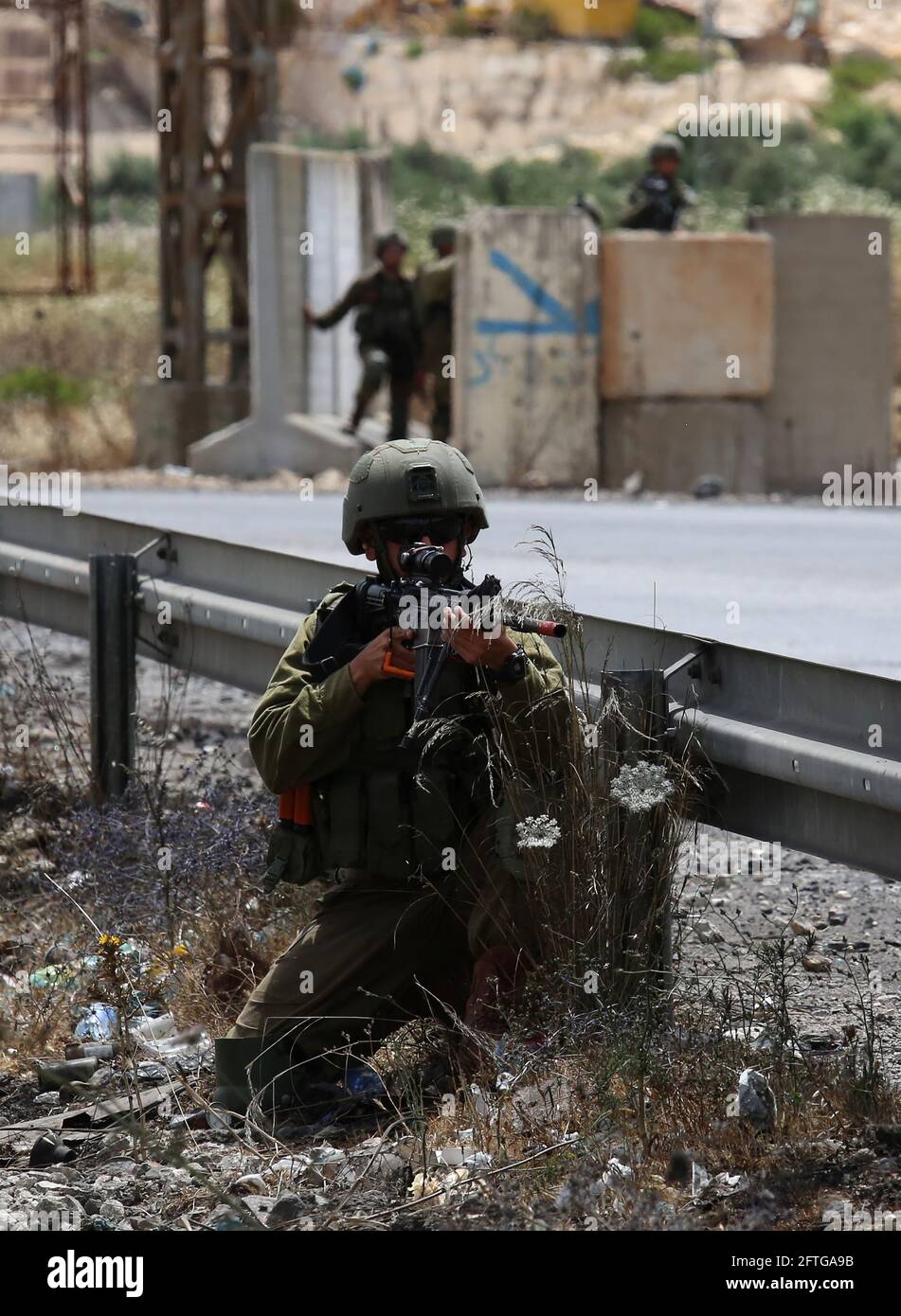 Checkpoint position hi-res stock photography and images - Alamy