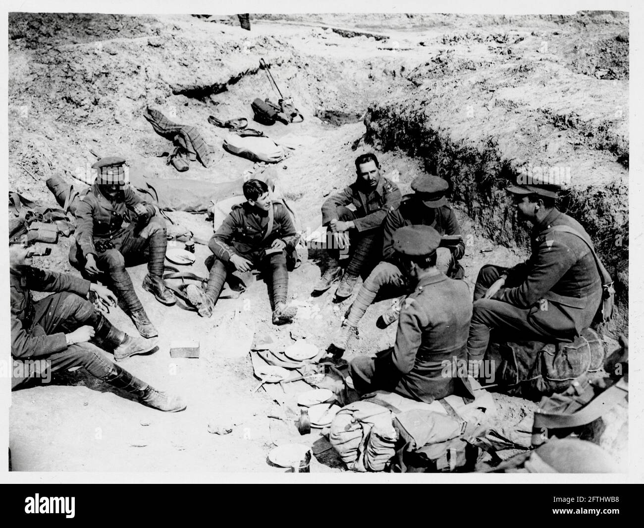 World War One, WWI, Western Front - Officers eating in a reserve trench Stock Photo