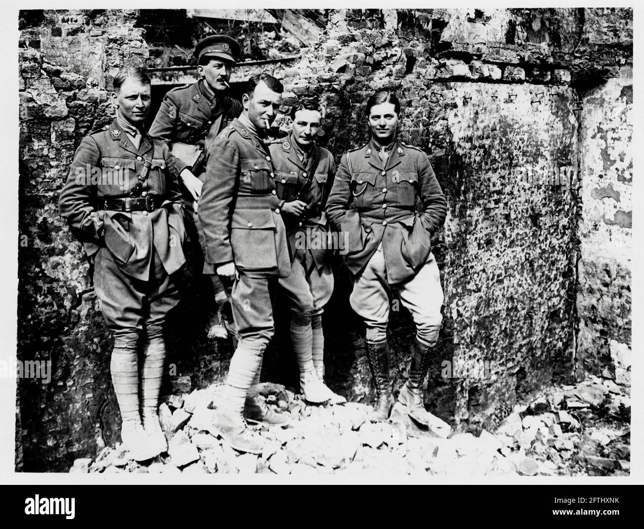 World War One, WWI, Western Front - Some officers stand in the ruins of a house Stock Photo