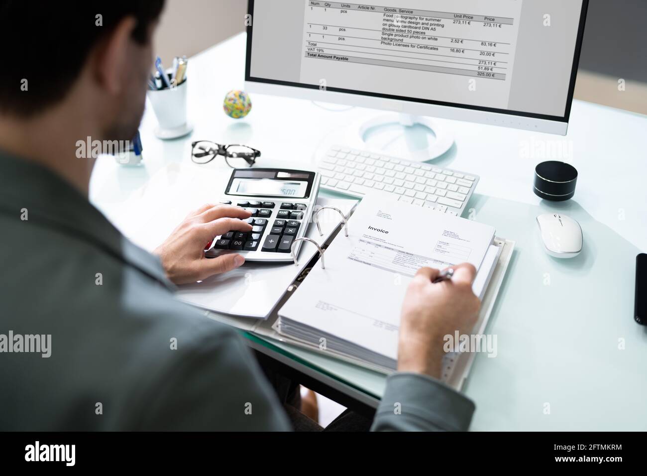 Professional Chartered Accountant Using Electronic Invoice Bill ...