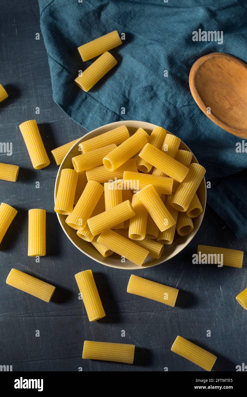 Uncooked rigatoni hi-res stock photography and images - Alamy