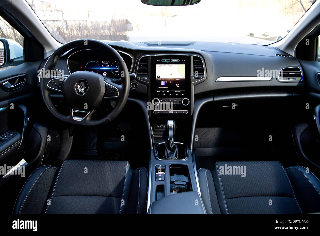Renault Mégane Sports Tourer E-Tech. Car interior Photo: Pontus Lundahl /  TT / code 10050 Stock Photo - Alamy