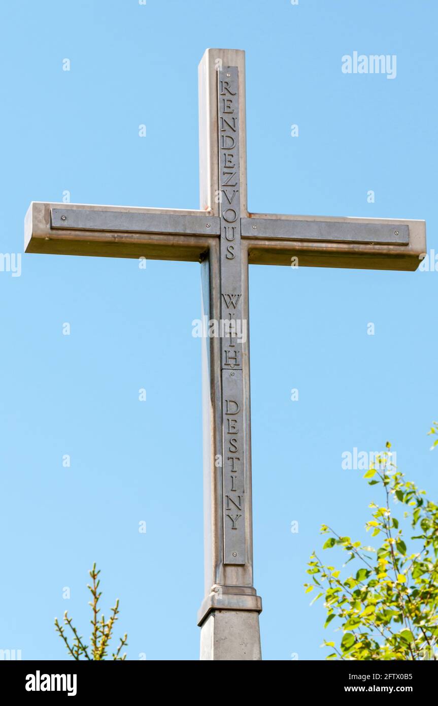 The 22 ft high Cross of Sacrifice at Arrow flight crash site near Gander, made from remains of 'plane's exit door & inscribed Rendezvous With Destiny. Stock Photo