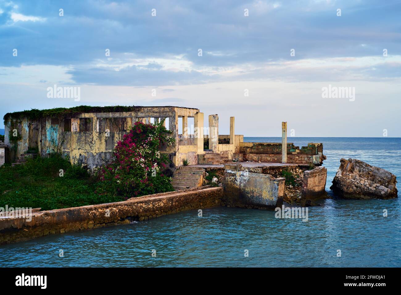 Ruined fort at Savanna-la-Mar, Jamaica in the Caribbean used as coastal defense against pirates in the 1700s Stock Photo