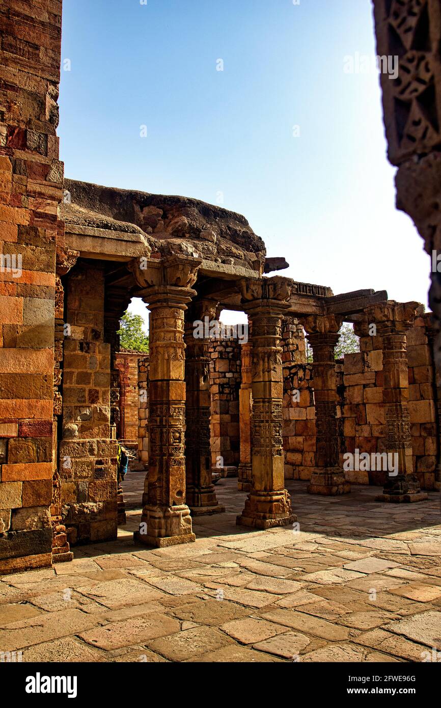 Column structure hi-res stock photography and images - Alamy