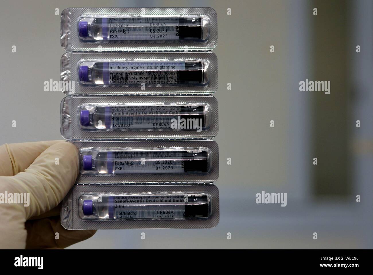 Lantus (insulin glargine injection) 100 Units cartridge is indicated in