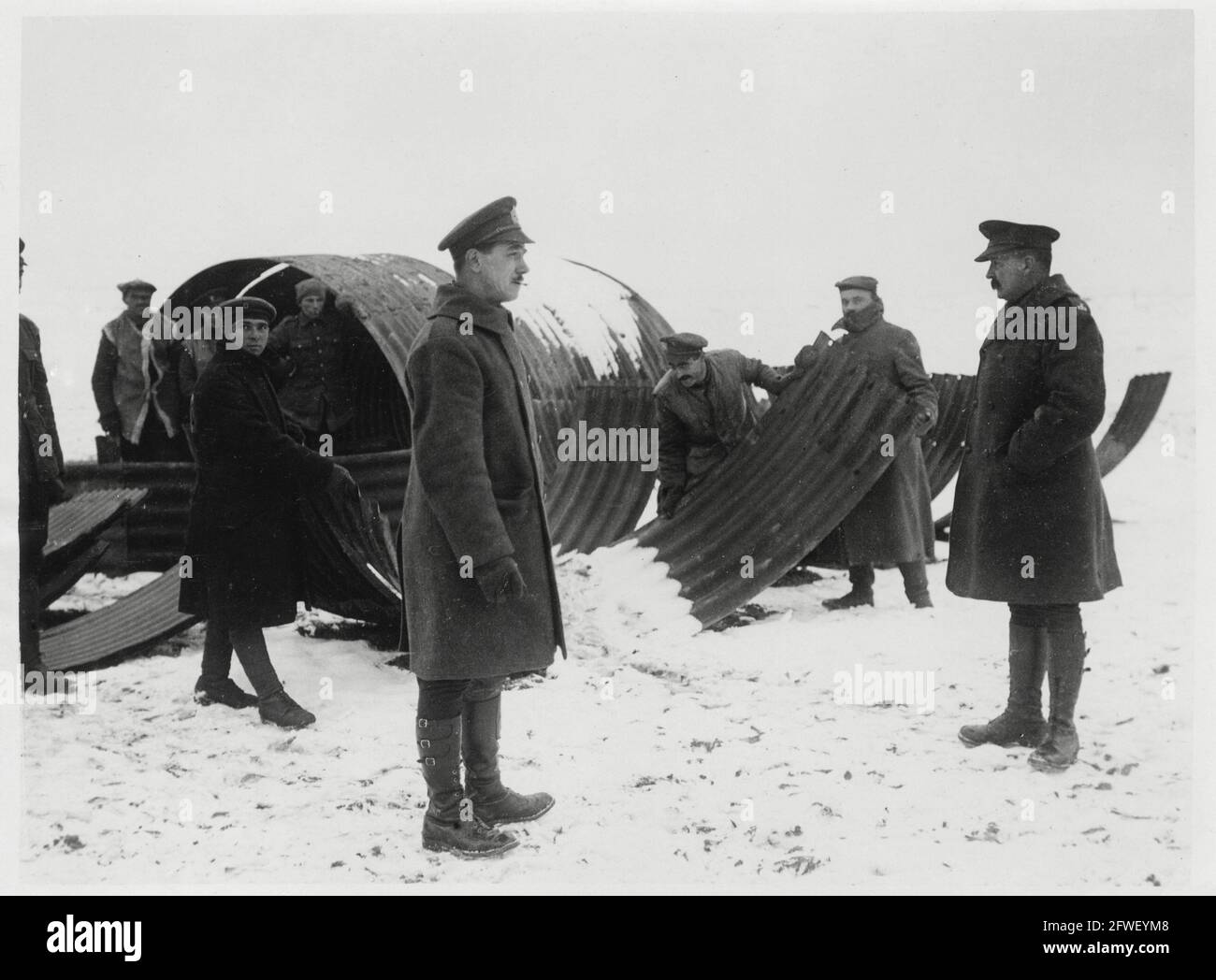 World War One, WWI, Western Front - Men build a Nissen hut in the snow, France Stock Photo