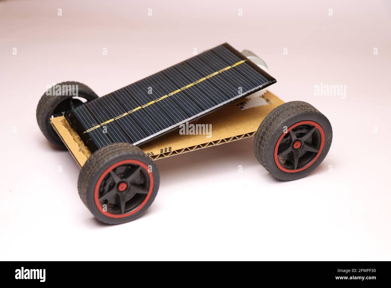 Solar car toy hi-res stock photography and images - Alamy